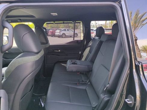 Used 2024 Lexus GX 550 AWD/4WD image 26