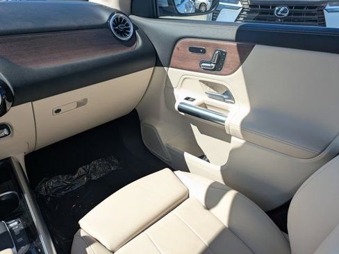 Used 2023 Mercedes-Benz GLA 250 GLA 250 w/ Premium Package image 15