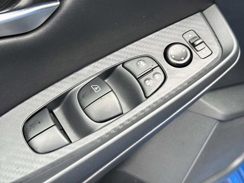Used 2025 Nissan Sentra SV w/ All-Weather Package FWD image 17
