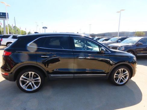 Used 2019 Lincoln MKC Reserve image 8