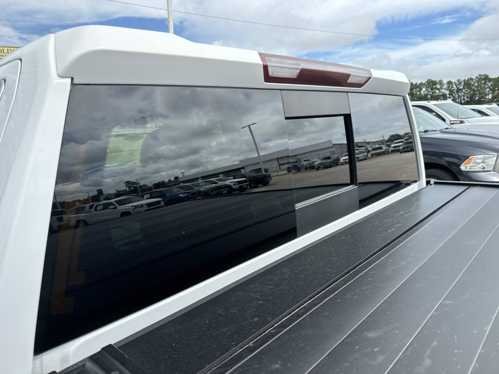Used 2019 GMC Sierra 1500 SLT w/ SLT Premium Plus Package AWD/4WD image 13