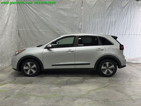 Used 2018 Kia Niro FE FWD image 13