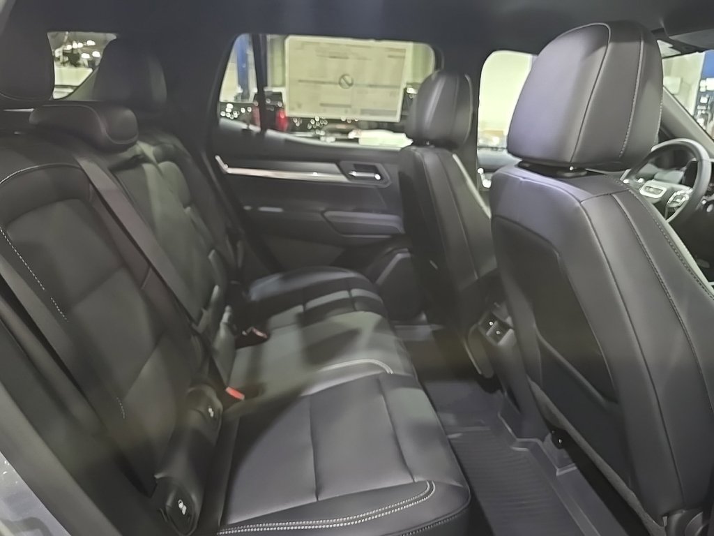 New 2027 GMC Terrain Elevation w/ Elevation Premium Package AWD/4WD image 12