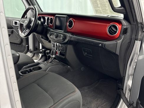 Used 2021 Jeep Wrangler Unlimited Rubicon w/ Uconnect 4C Nav & Sound Group AWD/4WD image 30