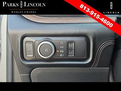 Used 2023 Ford Explorer Platinum w/ Technology Package AWD/4WD image 29
