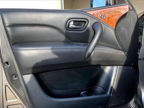 Certified 2018 INFINITI QX80 Base w/ Driver Assistance Package image 14