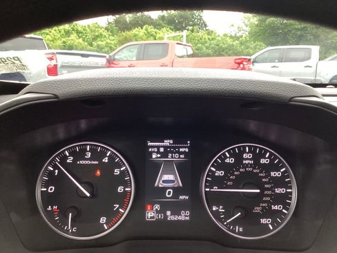Used 2025 Subaru Crosstrek 2.0i Premium AWD/4WD image 9