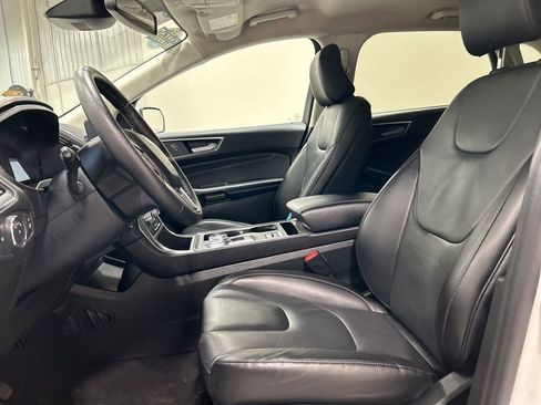 Certified 2022 Ford Edge Titanium image 12