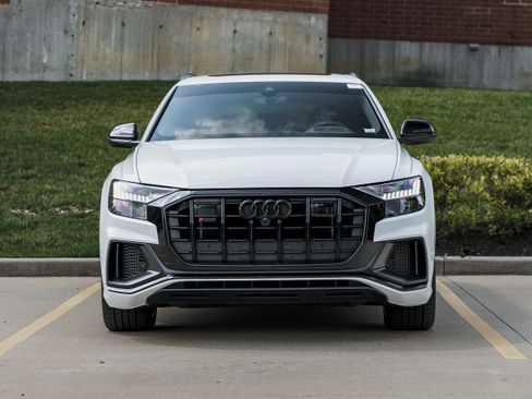 Used 2023 Audi SQ8 Prestige AWD/4WD image 30