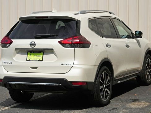 Used 2018 Nissan Rogue SL w/ Premium Package AWD/4WD image 49