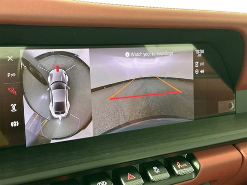 Certified 2024 Porsche 911 Carrera GTS image 23