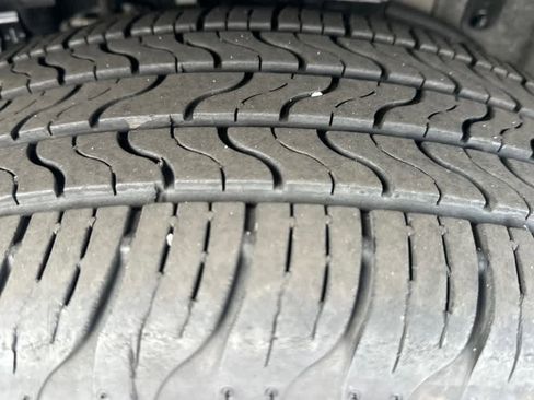 Used 2023 Nissan Rogue SV image 24