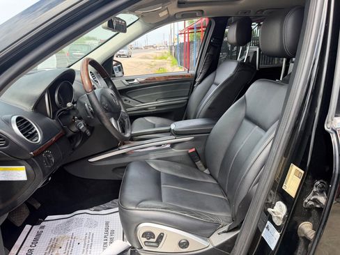 Used 2011 Mercedes-Benz GL 450 4MATIC w/ Premium 2 Pkg image 9