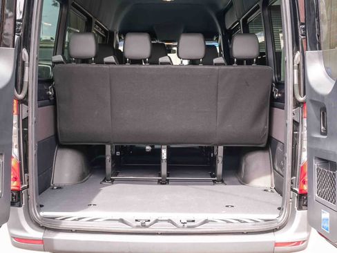 Used 2022 Mercedes-Benz Sprinter 2500 image 37