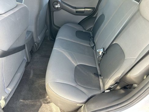 Used 2011 Nissan Xterra S AWD/4WD image 17