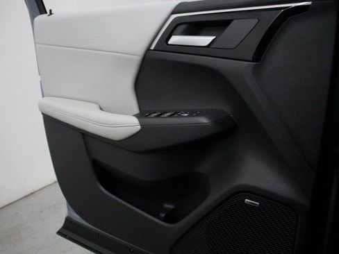 New 2026 Mitsubishi Outlander SE image 15