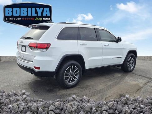 Used 2022 Jeep Grand Cherokee Limited image 3