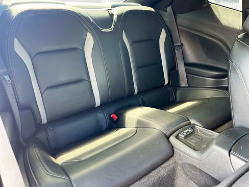 Used 2018 Chevrolet Camaro SS RWD image 26