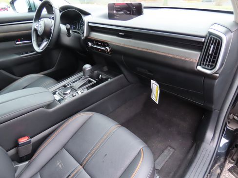Used 2025 MAZDA CX-50 AWD 2.5 Hybrid w/ Premium Pkg image 11