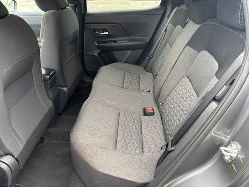 Used 2025 Nissan Kicks SV image 22