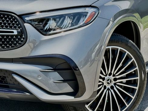 Used 2023 Mercedes-Benz GLC 300 image 3