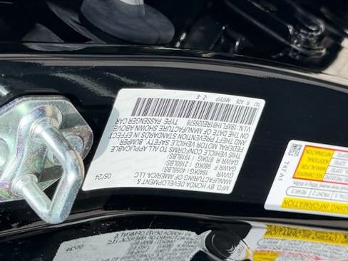Certified 2024 Honda Civic Sport Touring image 21