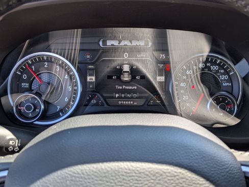 Certified 2023 RAM 1500 Laramie AWD/4WD image 11