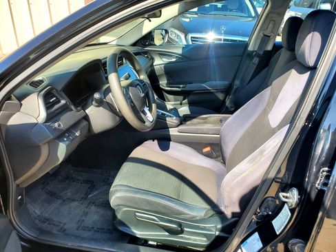 Used 2019 Honda Insight EX image 3