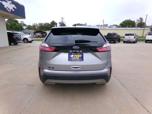 Used 2024 Ford Edge SEL image 4