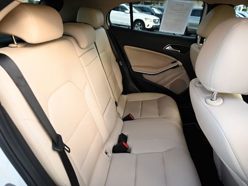 Certified 2019 Mercedes-Benz GLA 250 image 13