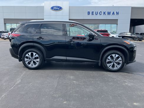 Used 2021 Nissan Rogue SV w/ Premium Package AWD/4WD image 7