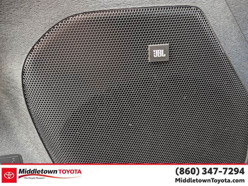 Certified 2019 Toyota Sienna SE w/ SE Preferred Package image 13