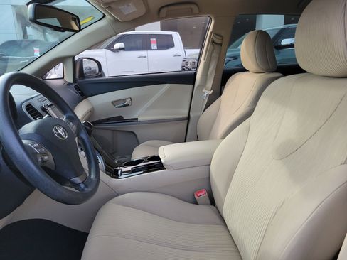 Used 2011 Toyota Venza FWD image 17