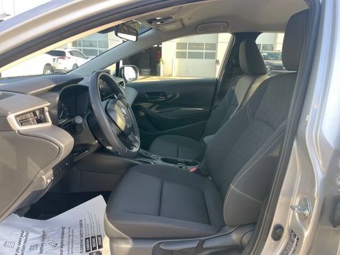 Used 2025 Toyota Corolla LE FWD image 19