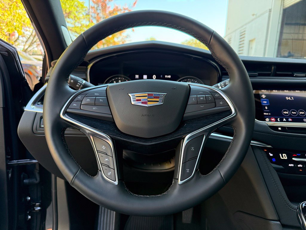 Used 2026 Cadillac XT5 Premium Luxury w/ Driver Assist Package AWD/4WD image 12