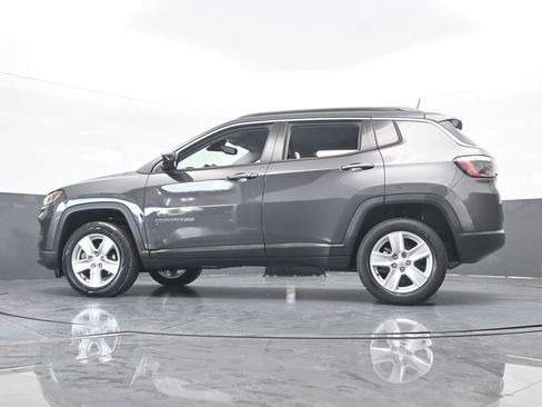 Used 2022 Jeep Compass Latitude image 58