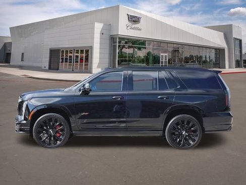 Certified 2025 Cadillac Escalade V w/ LPO, ONYX Package image 3