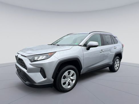 Used 2019 Toyota RAV4 LE w/ All Weather Liner Package AWD/4WD image 1