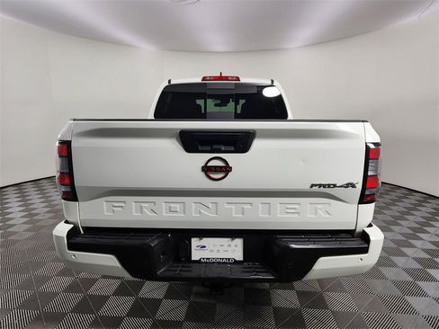 Used 2023 Nissan Frontier PRO-4X w/ Pro Convenience Package image 5