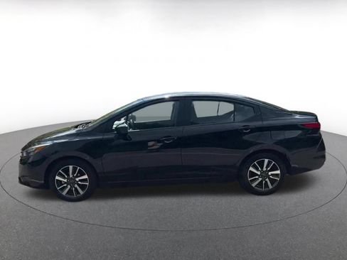 Used 2025 Nissan Versa SV FWD image 8