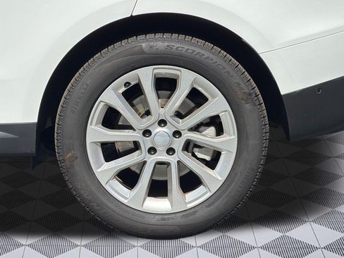 Used 2025 Land Rover Range Rover Sport SE AWD/4WD image 13