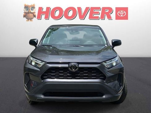 Used 2024 Toyota RAV4 LE FWD image 5