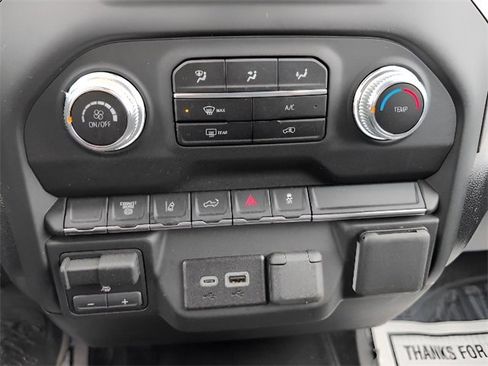 Used 2024 GMC Sierra 2500 Pro w/ Convenience Package image 17