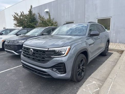 New 2026 Volkswagen Atlas Cross Sport SEL R-Line AWD/4WD image 2
