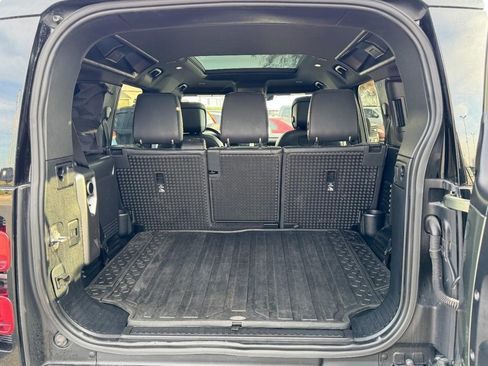 Used 2022 Land Rover Defender 110 X-Dynamic HSE image 6