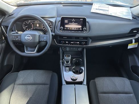 New 2026 Nissan Rogue SV image 8