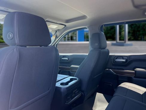 Certified 2021 Chevrolet Silverado 1500 LT Trail Boss w/ Convenience Package II AWD/4WD image 28