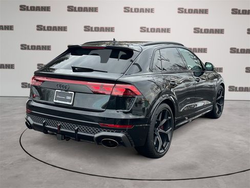 Used 2025 Audi RS Q8 performance image 5