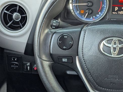 Used 2017 Toyota Corolla LE image 17