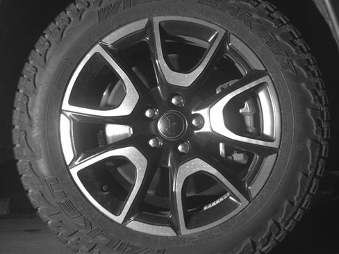 Used 2025 Jeep Compass Trailhawk AWD/4WD image 13